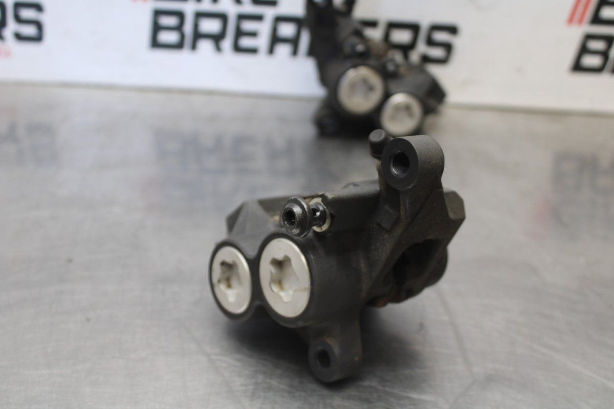 23-24 YAMAHA MT-07 RIGHT LEFT FRONT BRAKE CALIPER SET PAIR CALIPERS BB927