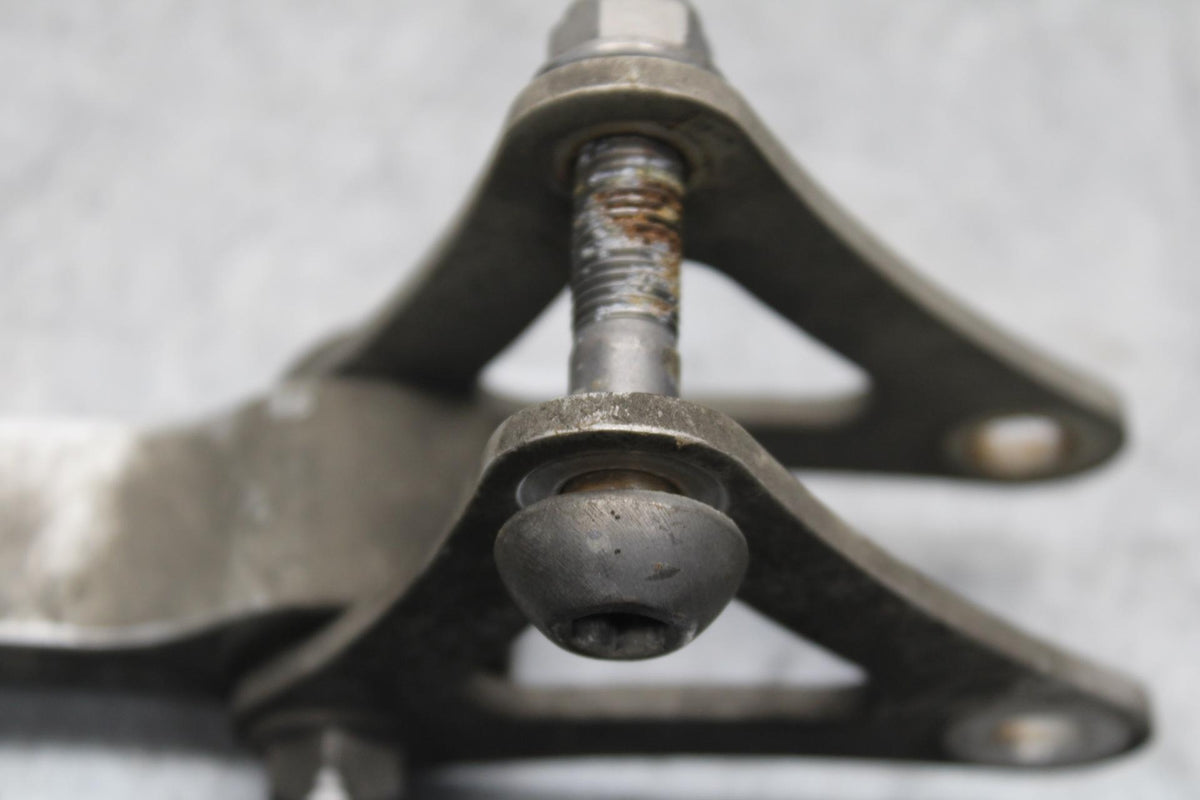 2009 Triumph Daytona 675 REAR DOGBONE SHOCK LINKAGE LINK  BB584