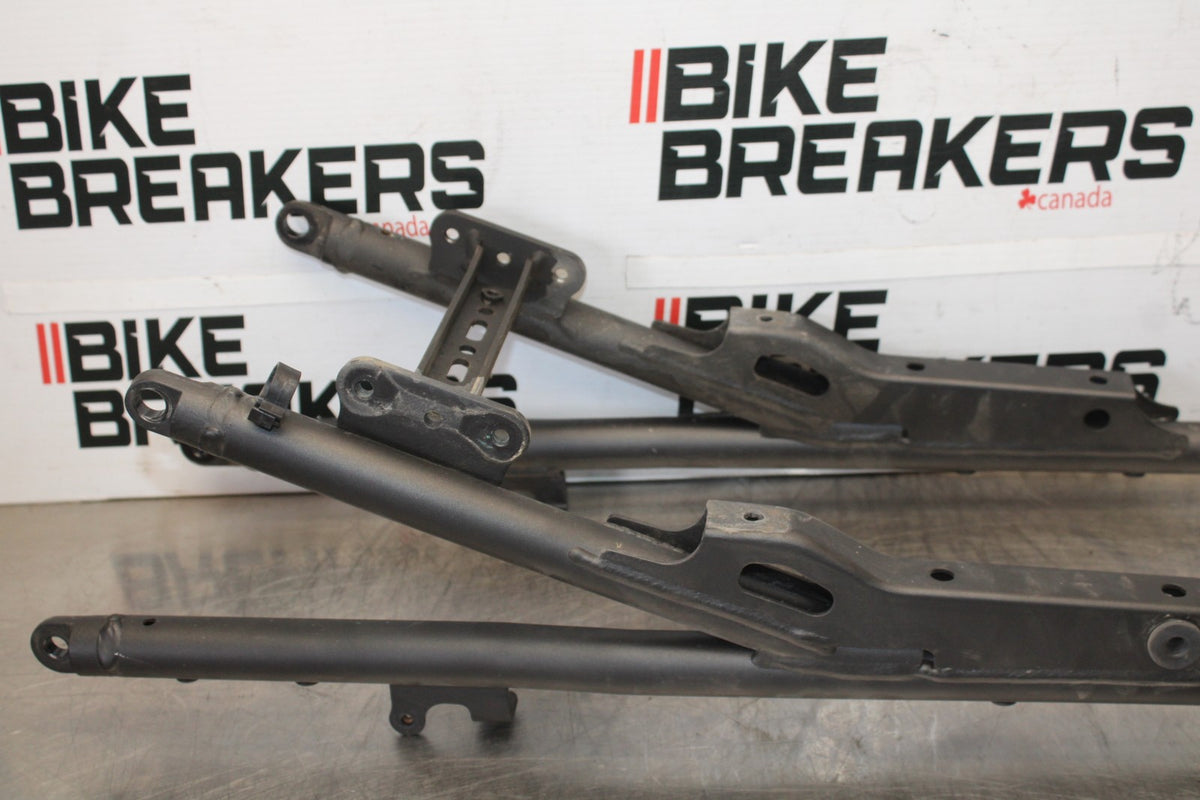 15-17 YAMAHA FJ09 REAR SUBFRAME BACK SUB FRAME BB906