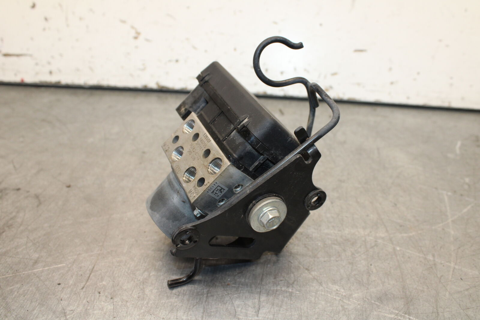 12-17 KAWASAKI ER-6N Z650 ABS PUMP UNIT MODULE BB709