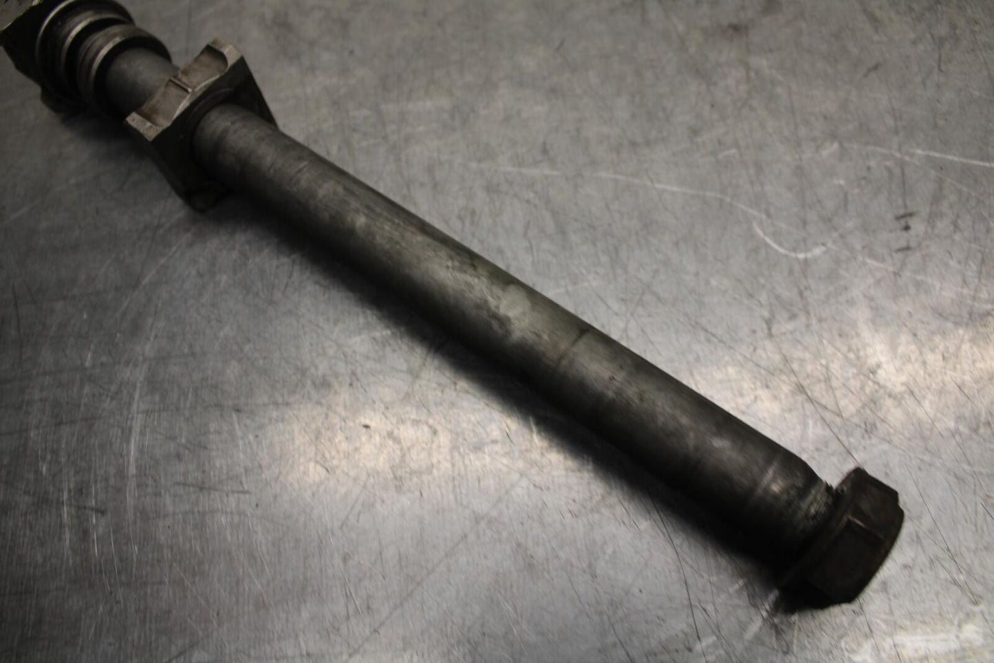 06-07 HONDA CBR1000RR REAR AXLE WHEEL RIM PIVOT BOLT AXEL 42301-MEL-000 BB99