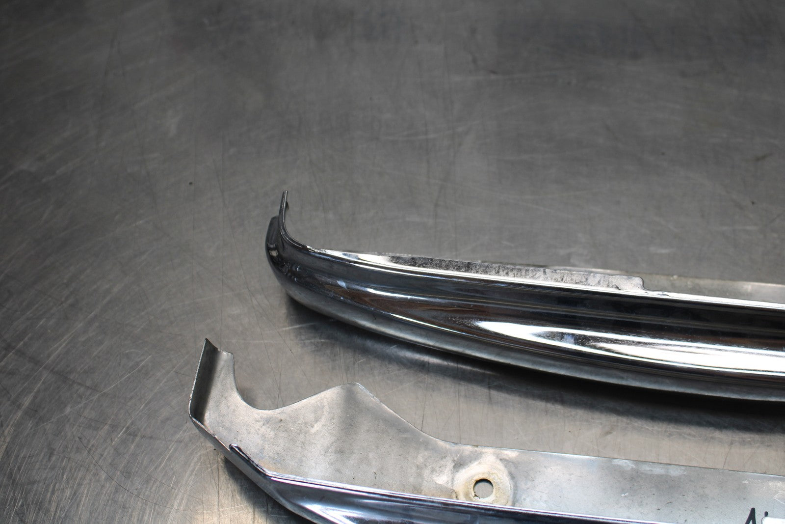 03-08 KAWASAKI VULCAN 1600 REAR CHROME STRUT COVER GUARD SET PAIR  BB196