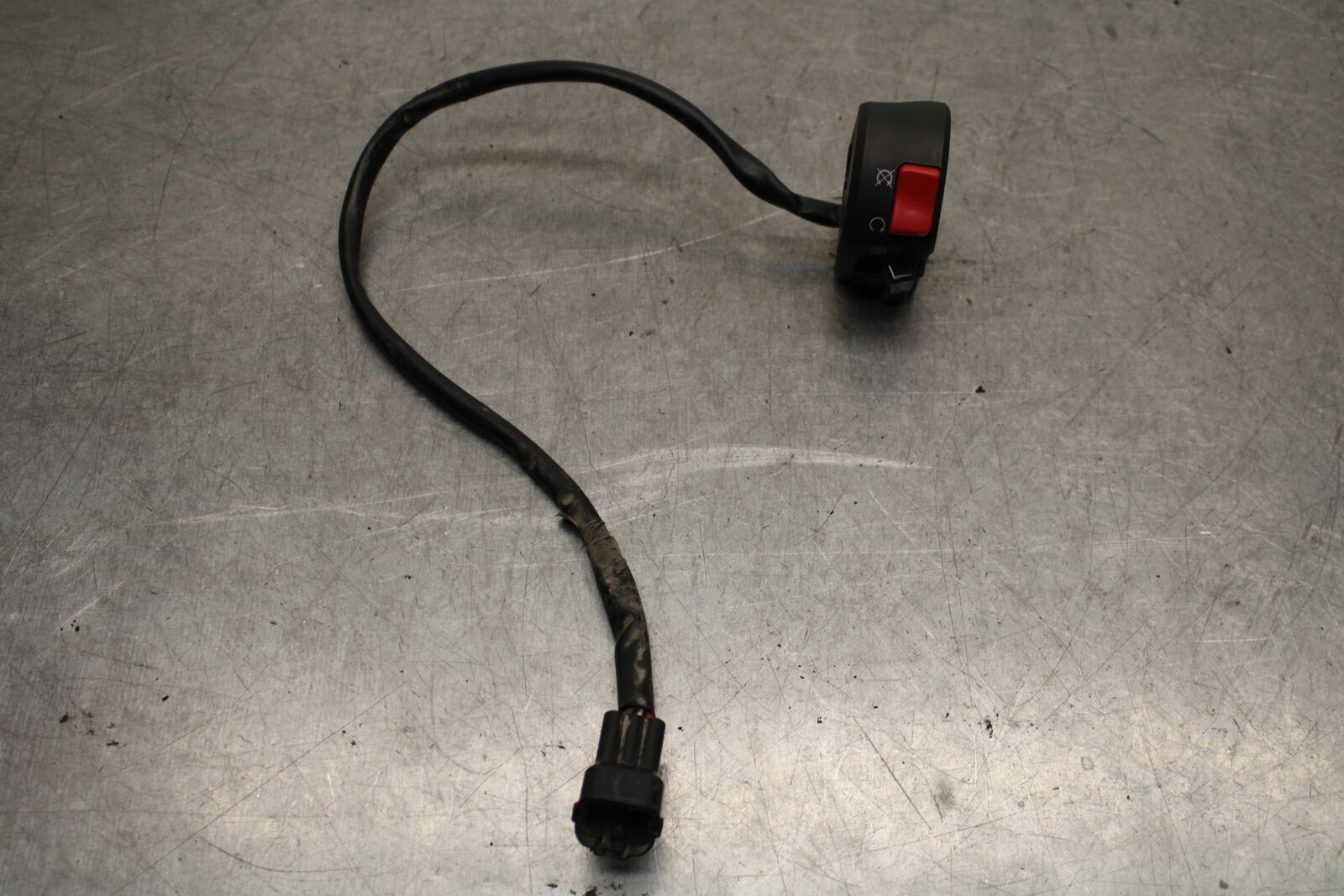 16 KAWASAKI NINJA ZX10R RIGHT HANDLE KILL OFF START SWITCH SWITCHES BB650