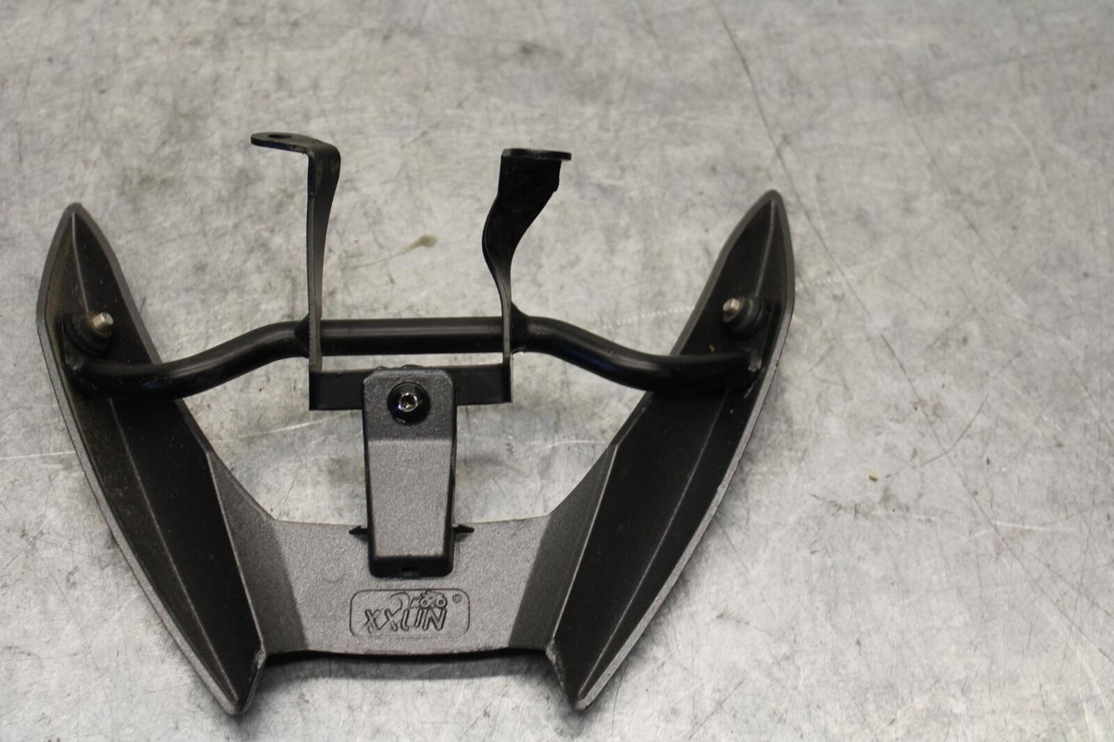 2015 Yamaha FZ09 OEM PASSENGER REAR SEAT GRAB BAR HANDLE SET BB54