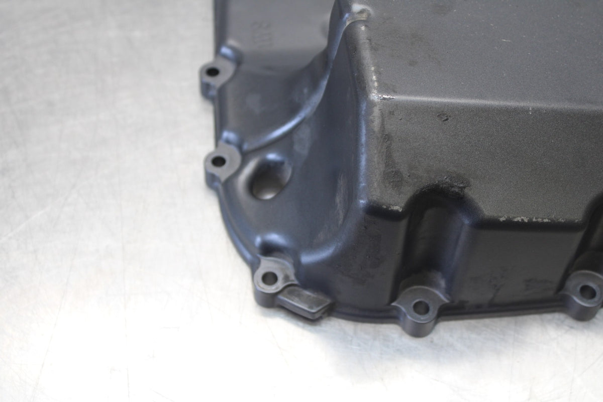 22-25 YAMAHA YZF R7 ENGINE MOTOR BOTTOM OIL PAN COVER BB850