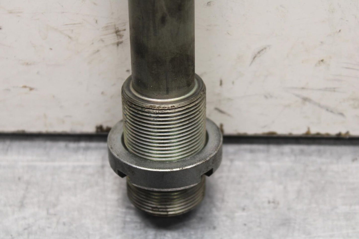2011 Suzuki GSXR1000 REAR BACK SWINGARM BOLT SUSPENSION PIVOT AXLE BB96