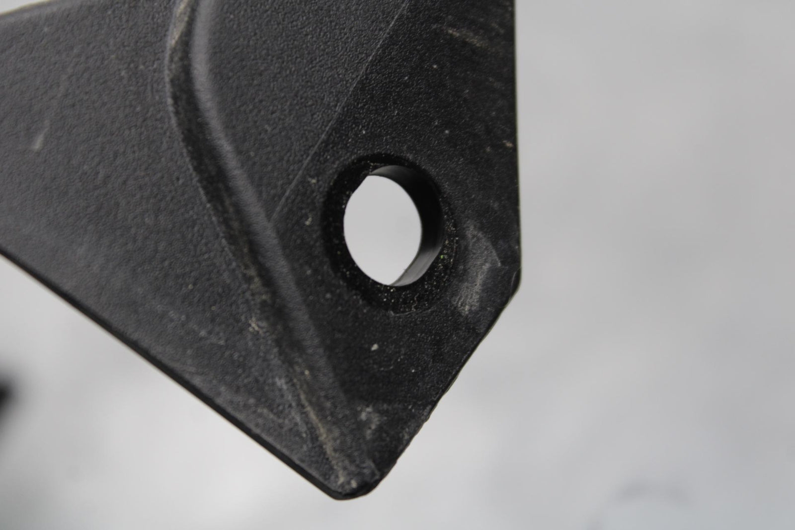 20 KAWASAKI Z400 ER400 ABS REAR BACK DRIVE CHAIN GUARD COVER SHIELD BB586