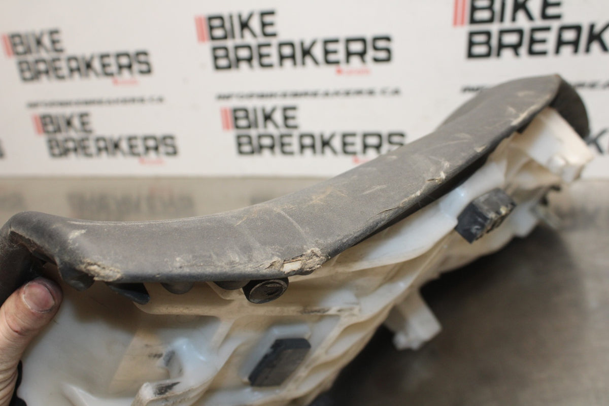 06 KAWASAKI Z750 FRONT REAR SEAT SADDLE BB837