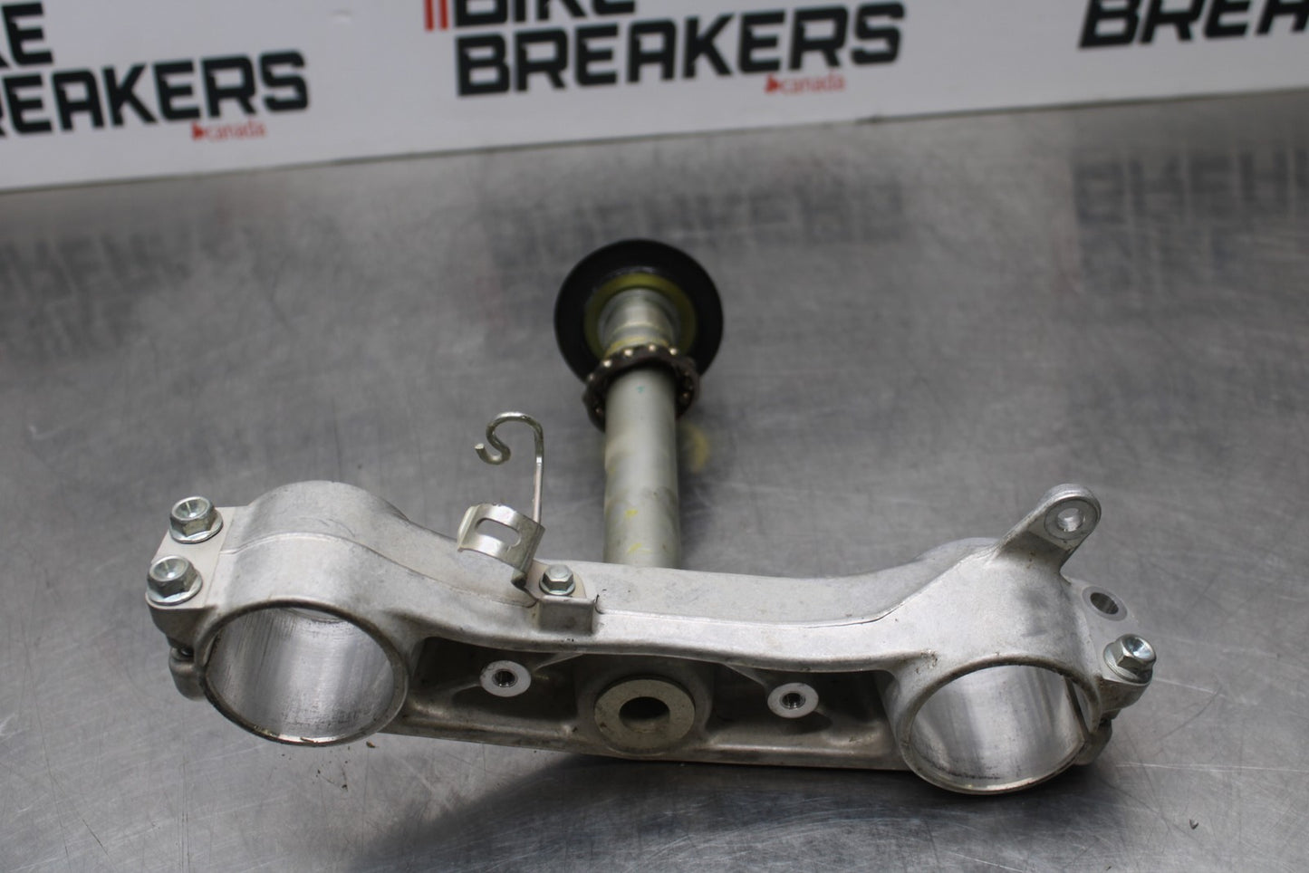 11-22 SUZUKI GSXR 600  FRONT FORKS CLAMP LOWER TRIPLE TREE STEM BB193