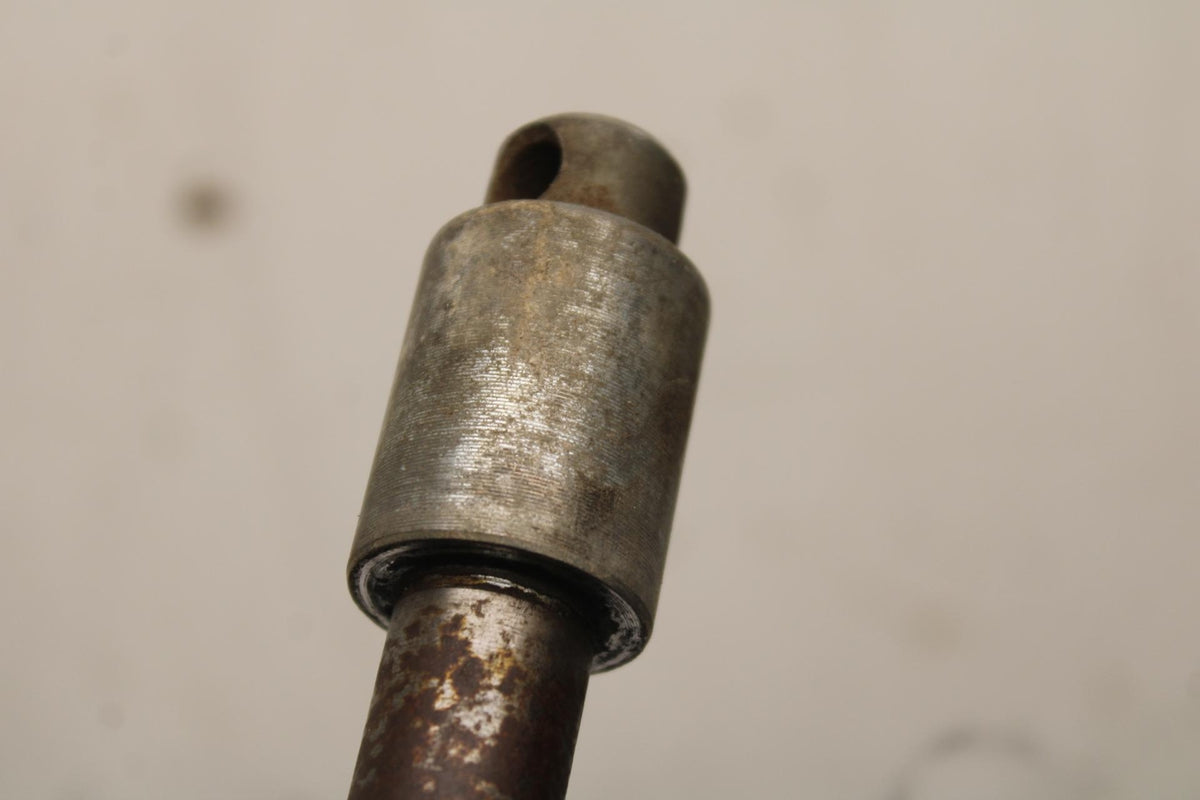 1983 Honda V45 Magna VF750C REAR AXLE BACK WHEEL RIM PIVOT BOLT AXEL BB91