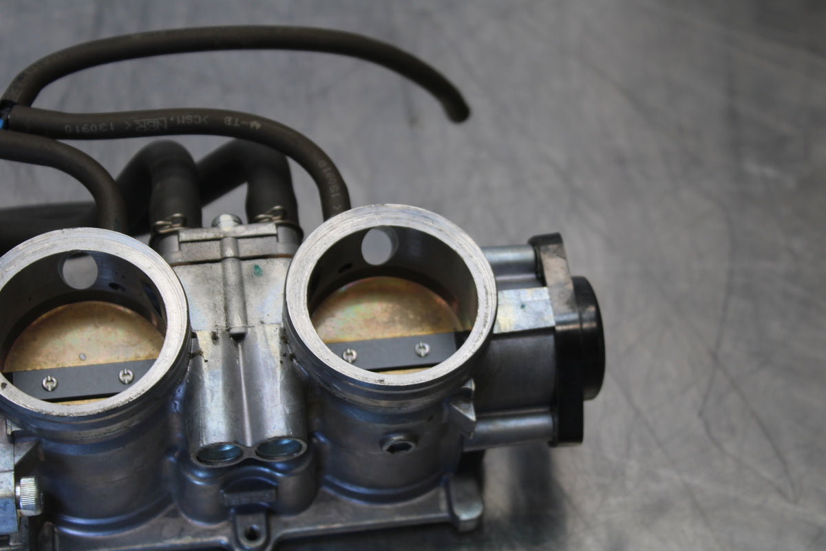 12-16 HONDA CBR1000RR THROTTLE BODIES BB157