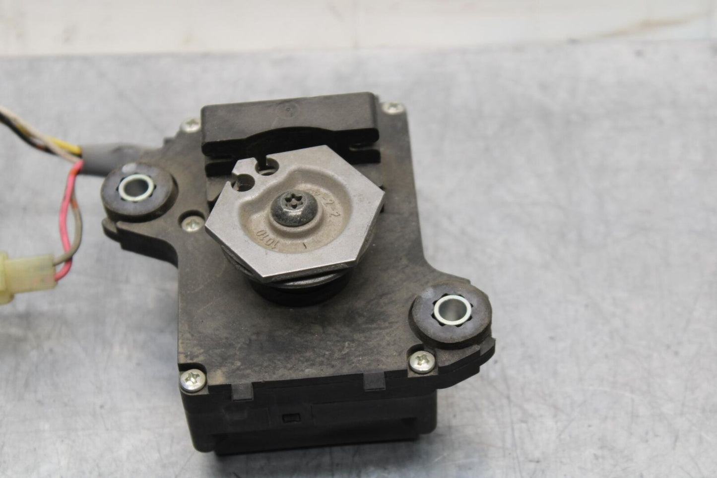 2011 Kawasaki Ninja ZX6R ZX600R EXHAUST VALVE SERVO MOTOR 21174-0005 BB587