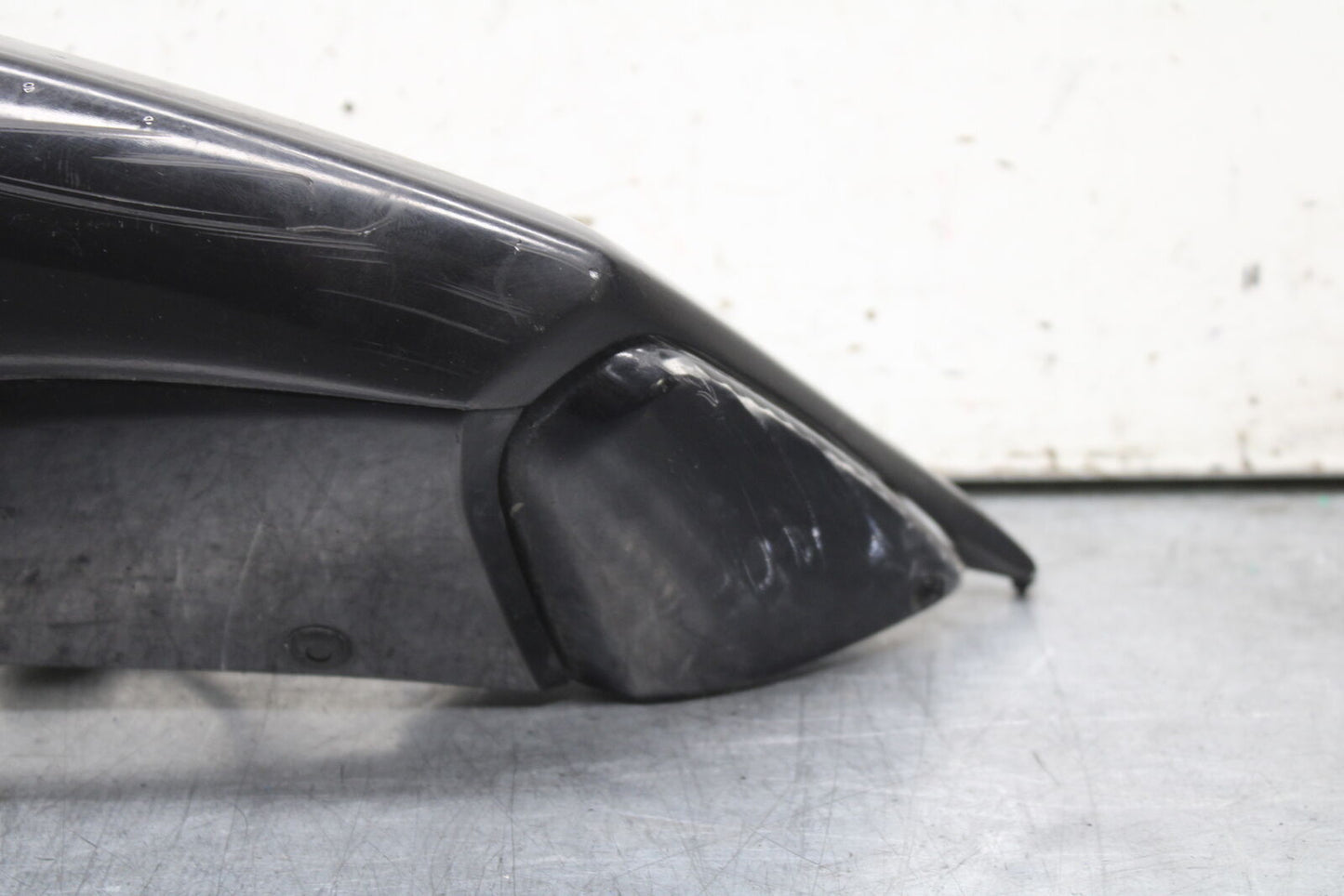 08-09 SUZUKI GSXR600 LEFT REAR BACK TAIL FAIRING COWL SHROUD BB728