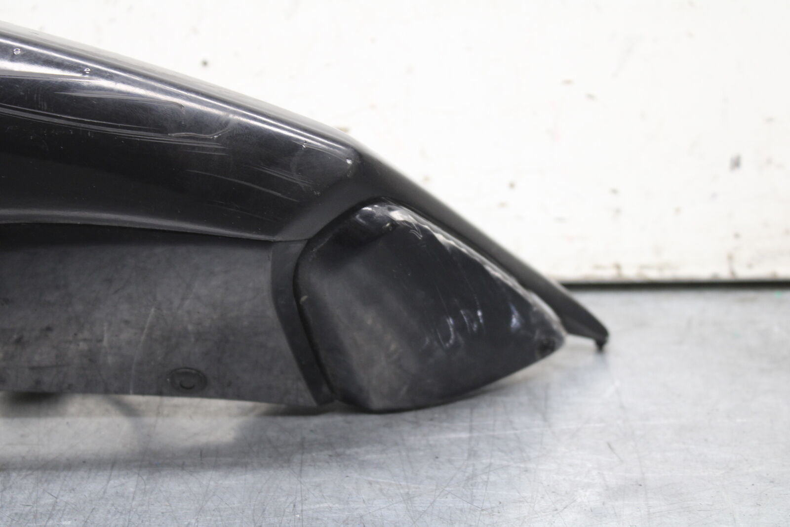 08-09 SUZUKI GSXR600 LEFT REAR BACK TAIL FAIRING COWL SHROUD BB728