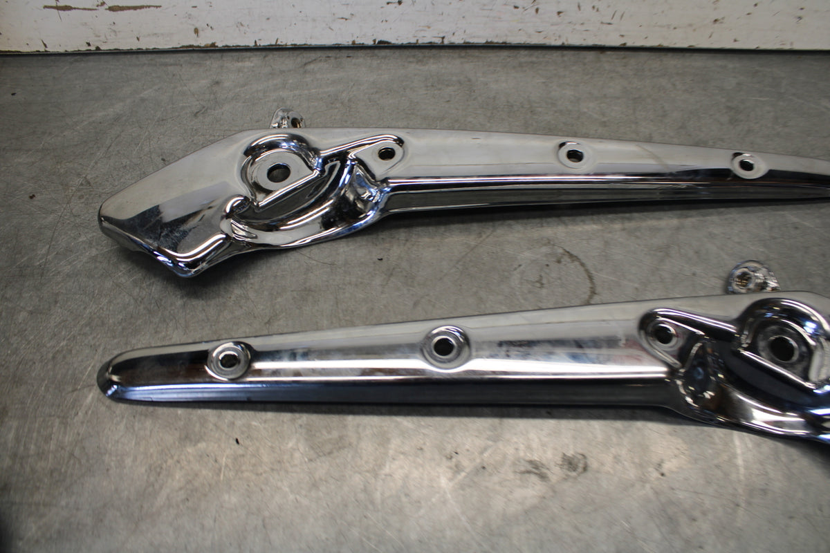 2008 Honda VTX1300C REAR BACK FENDER SUPPORT FRAME SUBFRAME bb673
