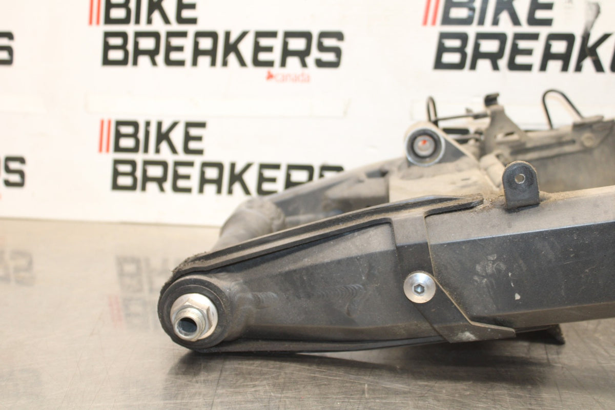 23 KAWASAKI Z900RS REAR SWINGARM BACK SUSPENSION SWING ARM BB935