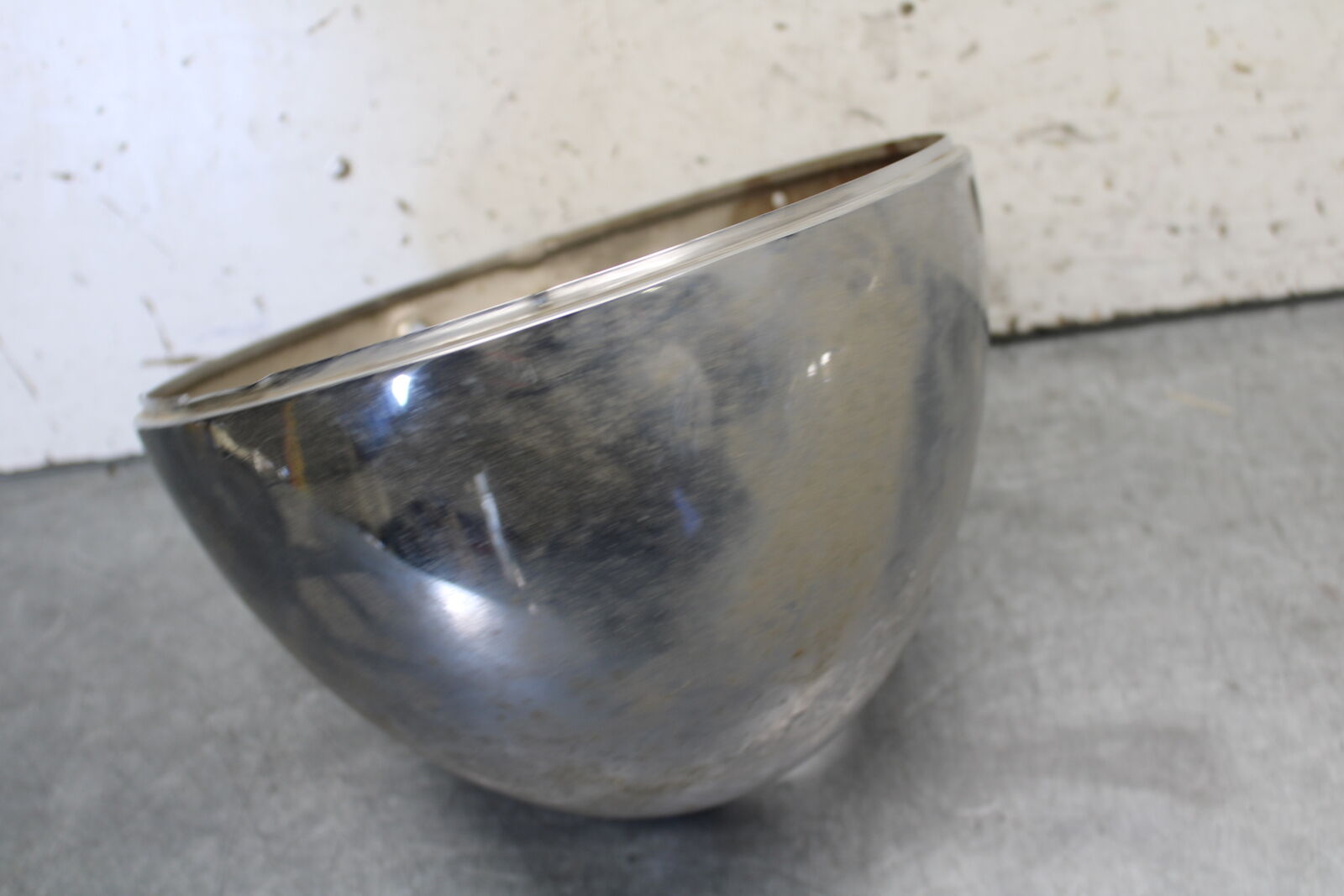 05-09 SUZUKI BOULEVARD C90 HEADLIGHT CASE HOUSING BUCKET BB692