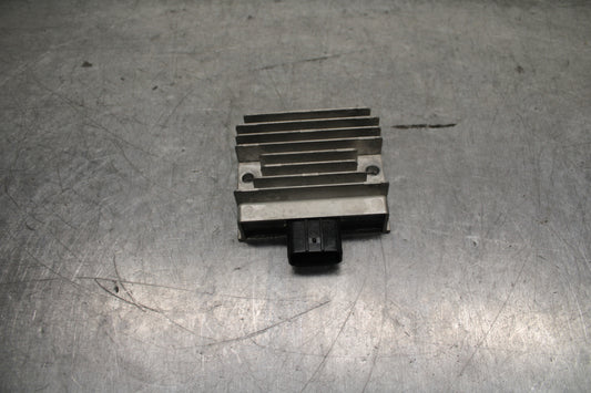 24 KAWASAKI NINJA 500 ABS RECTIFIER VOLTAGE REGULATOR BB744