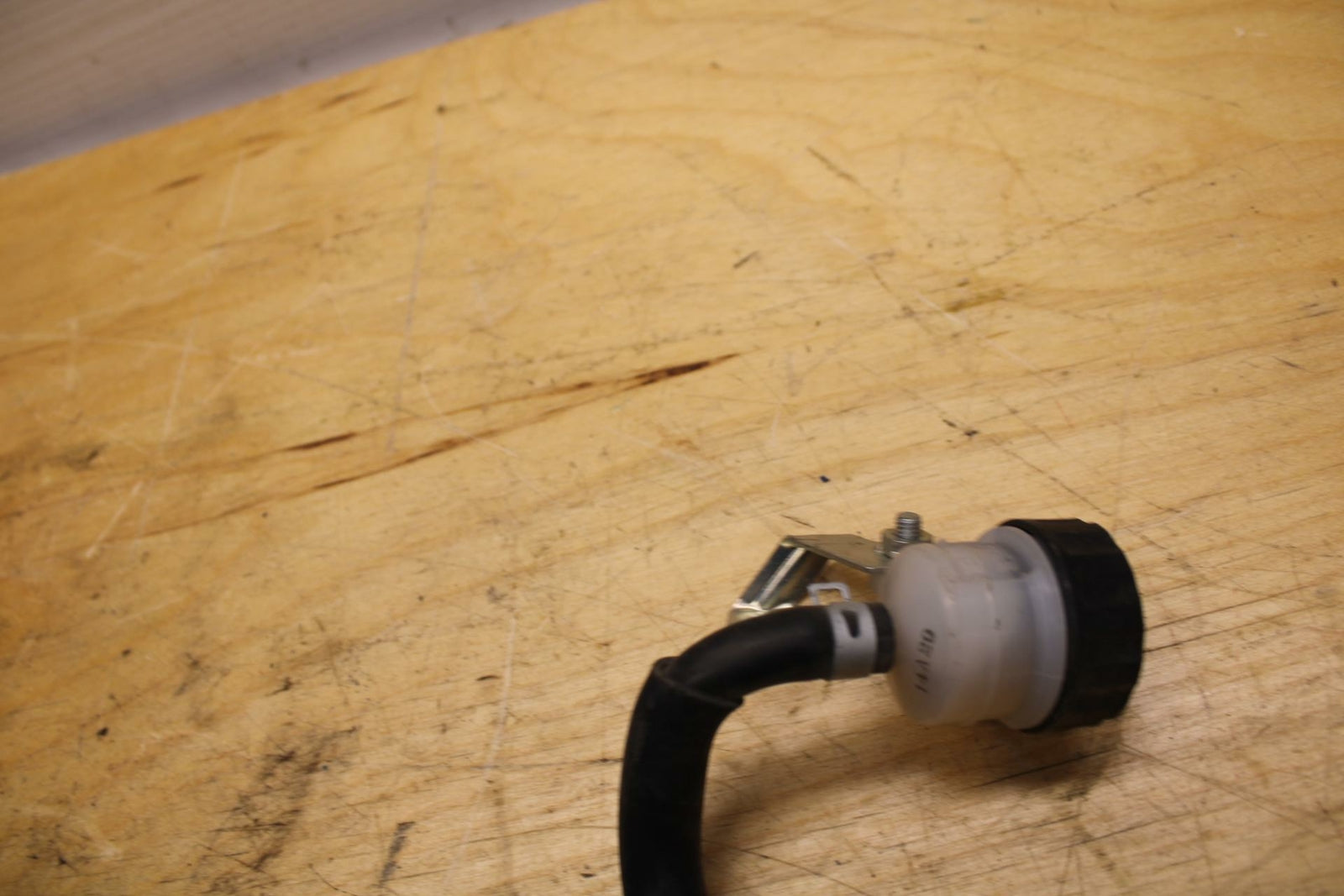 11-17 SUZUKI GSXR750 REAR BACK BRAKE MASTER CYLINDER W RESERVOIR BB320