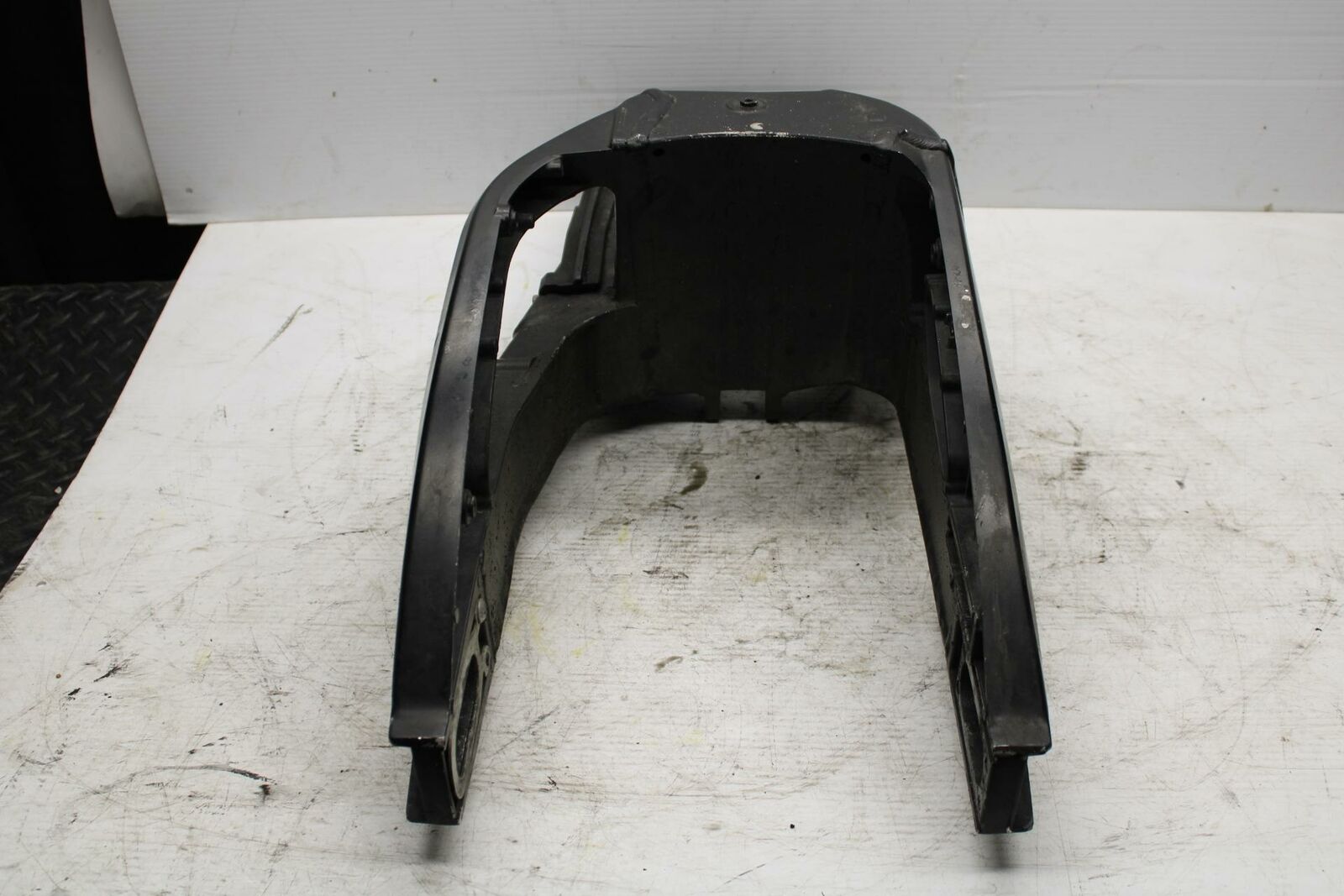 06-07 SUZUKI GSXR750 REAR SWINGARM SUSPENSION SWING ARM 61000-01H00-YAP BB179 B