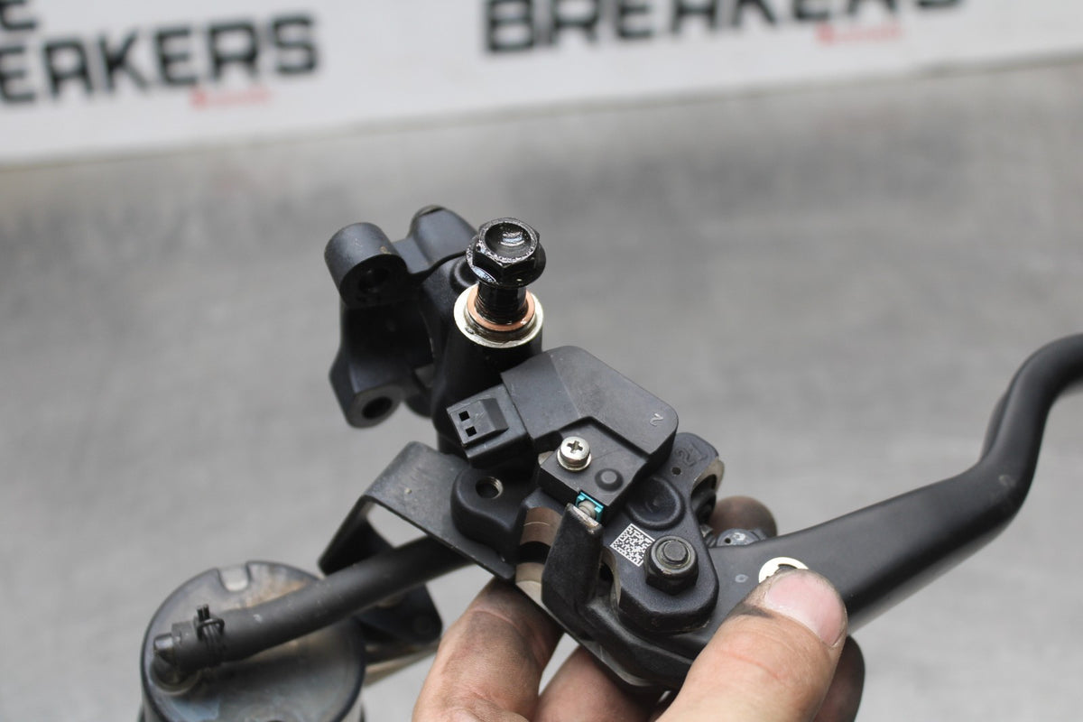 22 HARLEY-DAVIDSON PAN AMERICA 1250 FRONT BRAKE MASTER CYLINDER w/ LEVER BB910