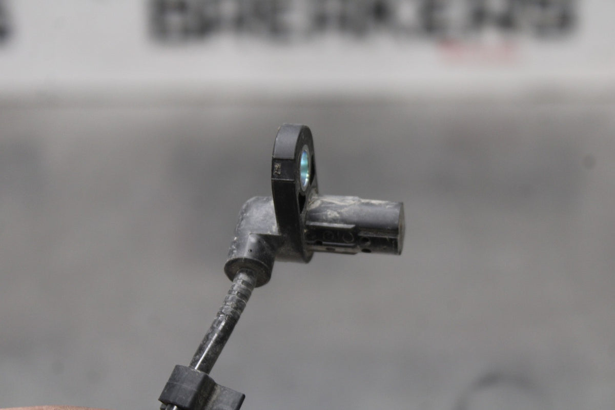 22-25 YAMAHA YZF R7 FRONT ABS BRAKE SENSOR BB940