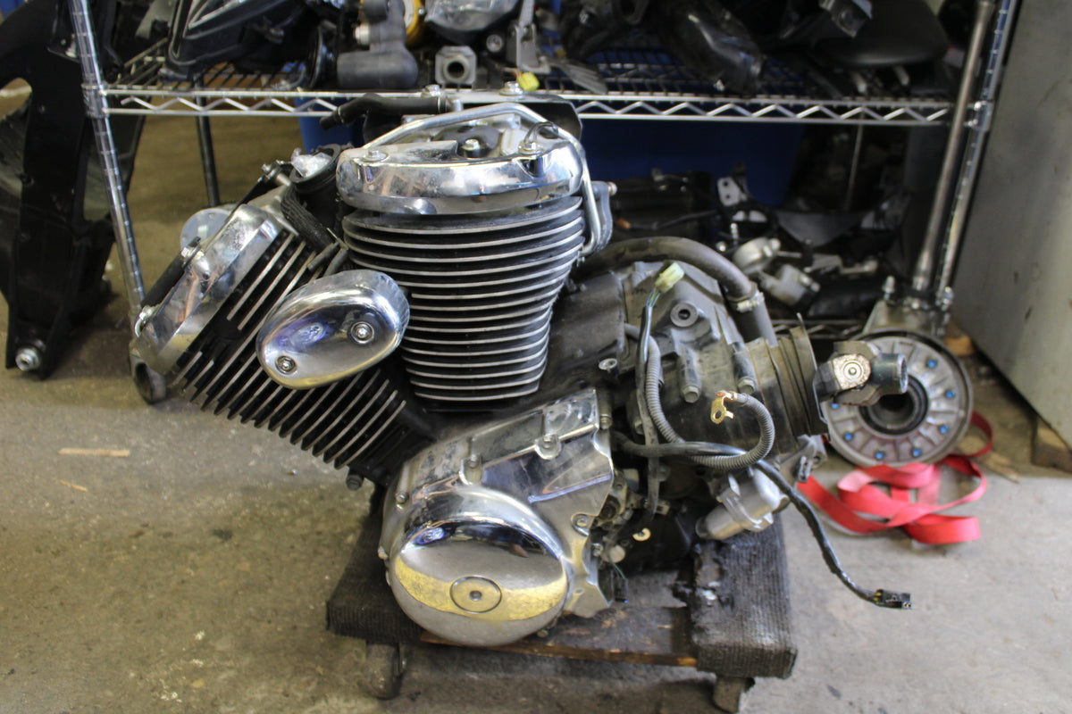 04 SUZUKI INTRUDER 800 ENGINE MOTOR BB758