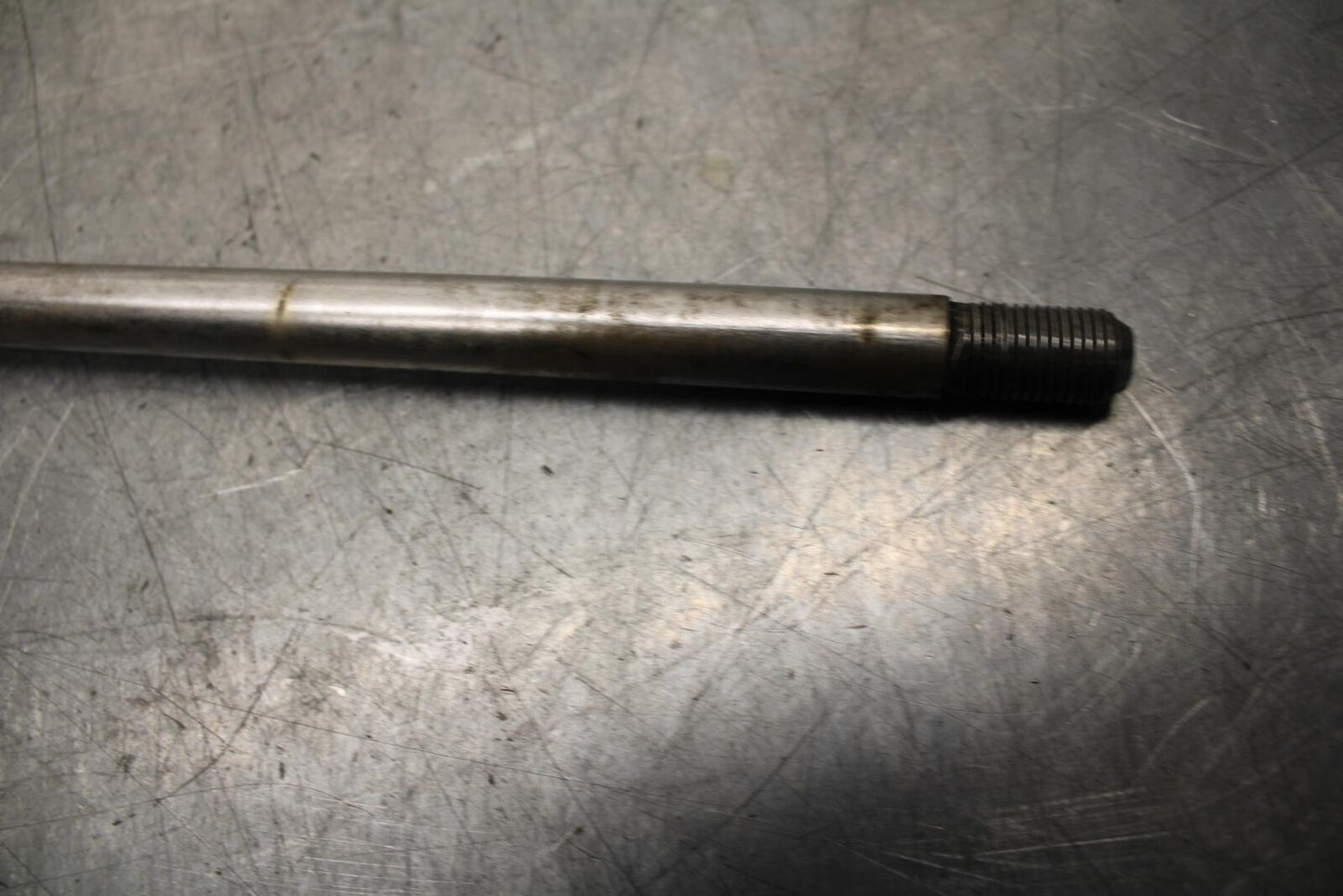89-90 YAMAHA FZR600 FRONT WHEEL RIM AXLE PIVOT BOLT 42X-25181-00-00 BB76