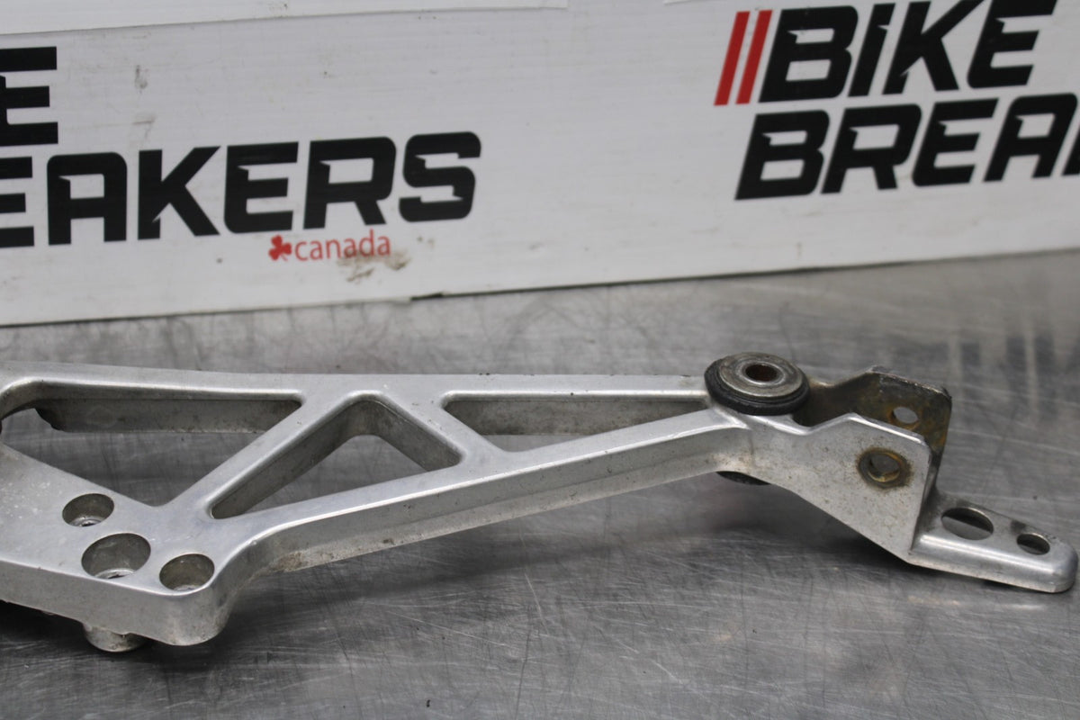 84 HONDA INTERCEPTOR 1000 VF1000F RIGHT REARSET REAR SET DRIVER FOOT PEG BB878
