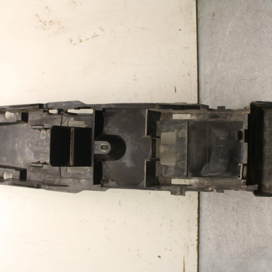 06-07 SUZUKI GSXR750 REAR BACK TAIL UNDERTAIL BATTERY TRAY PLASTIC BB645