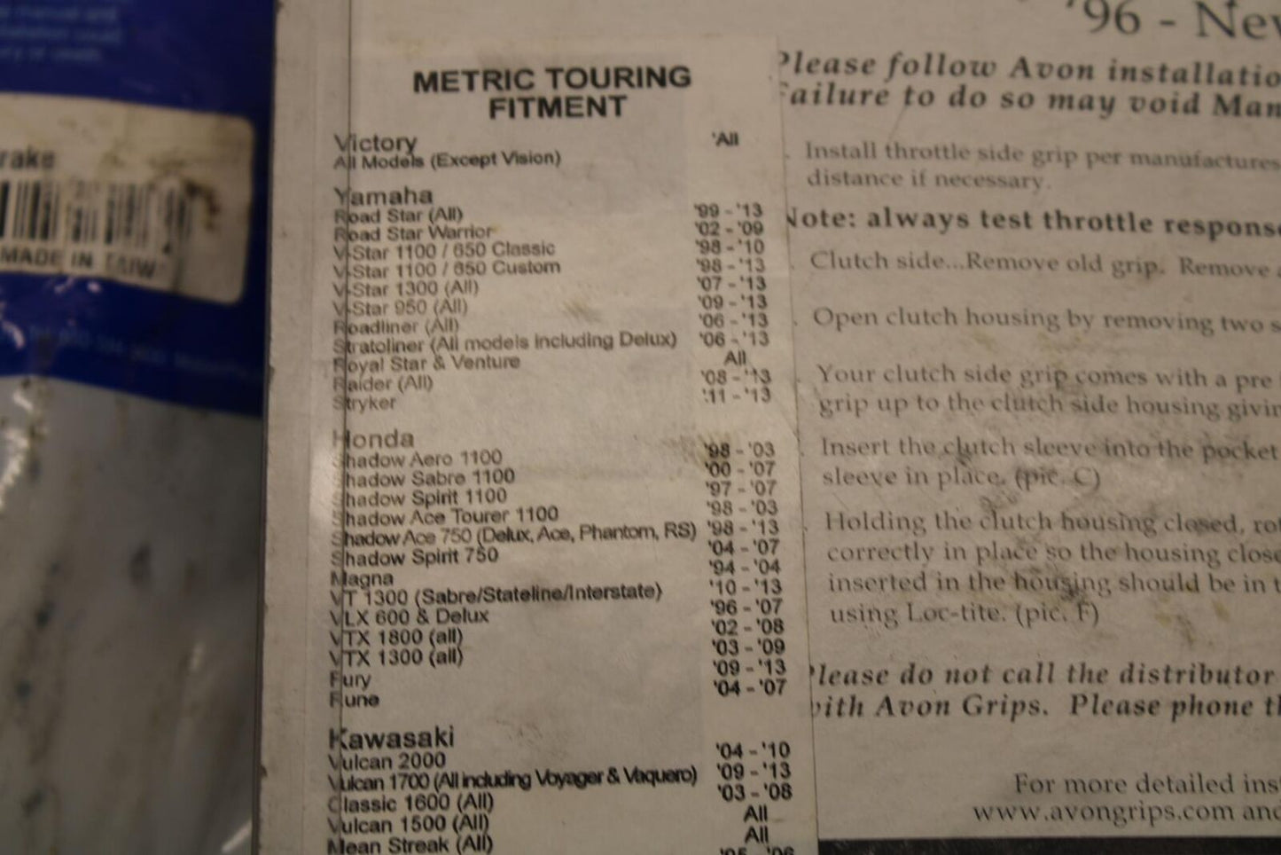 2005 Kawasaki Vulcan 1500 VN1500N RIGHT THROTTLE GRIP AND ASSORTED PARTS BB573