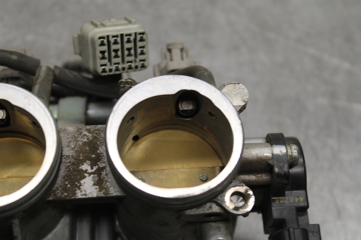 07-08 YAMAHA YZF R1 MAIN FUEL INJECTORS / THROTTLE BODIES BB724