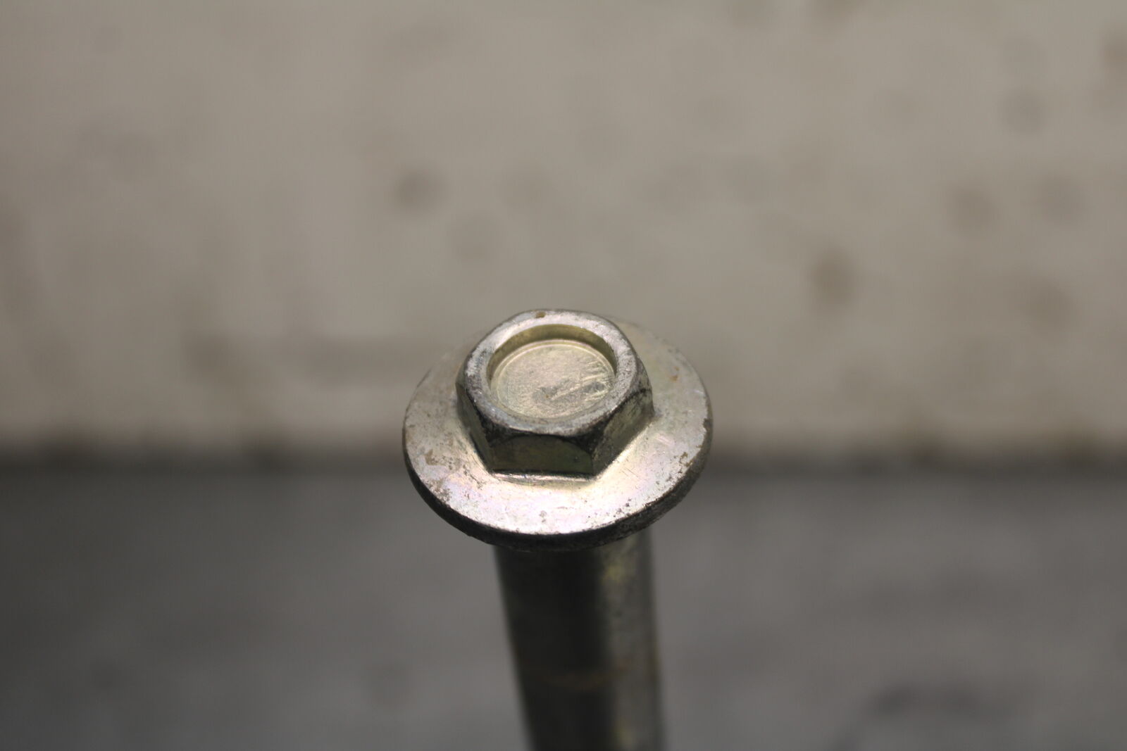 18-23 KAWASAKI NINJA 400 EX400 ABS REAR AXLE BACK WHEEL PIVOT BOLT AXEL BB747