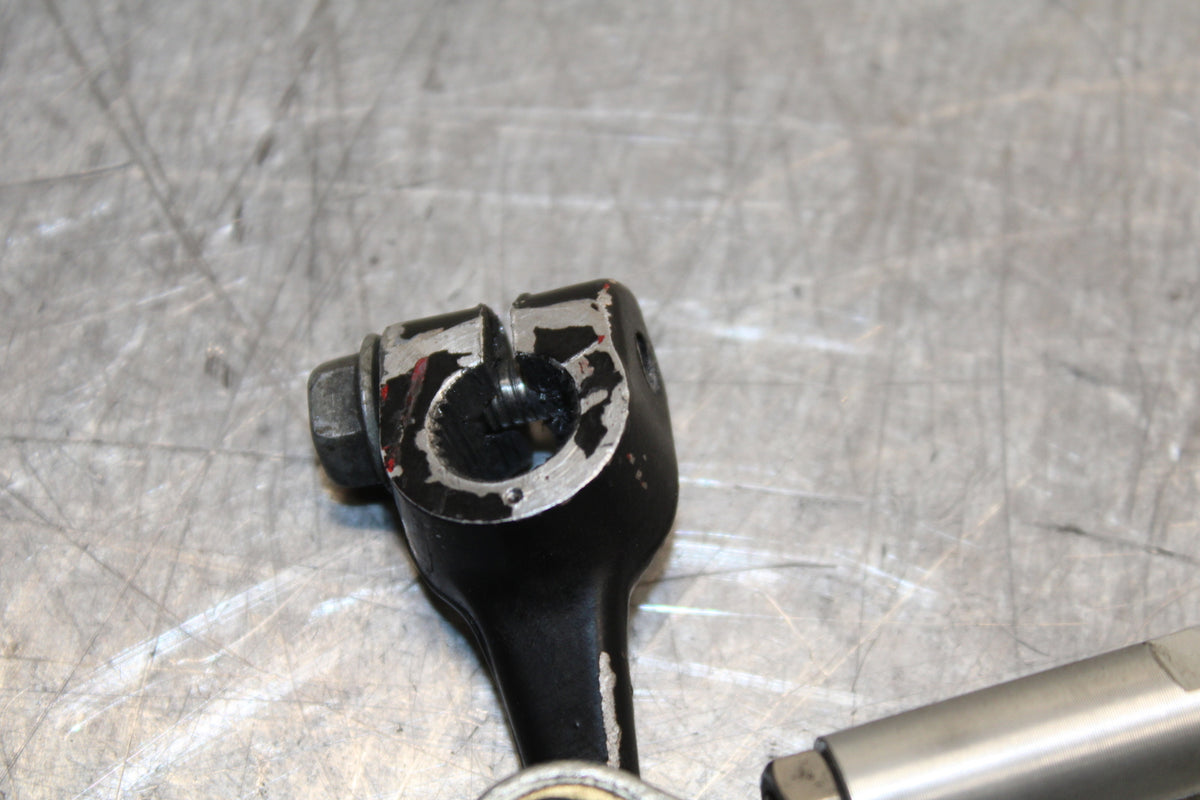 06 YAMAHA YZF R6 SHIFTER LINKAGE SHIFT LINK PEDAL BB716