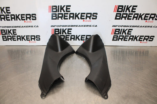 2007 Kawasaki Ninja ZX6R ZX600P RIGHT LEFT FRONT DUCT COVERS PANELS COWLS BB175