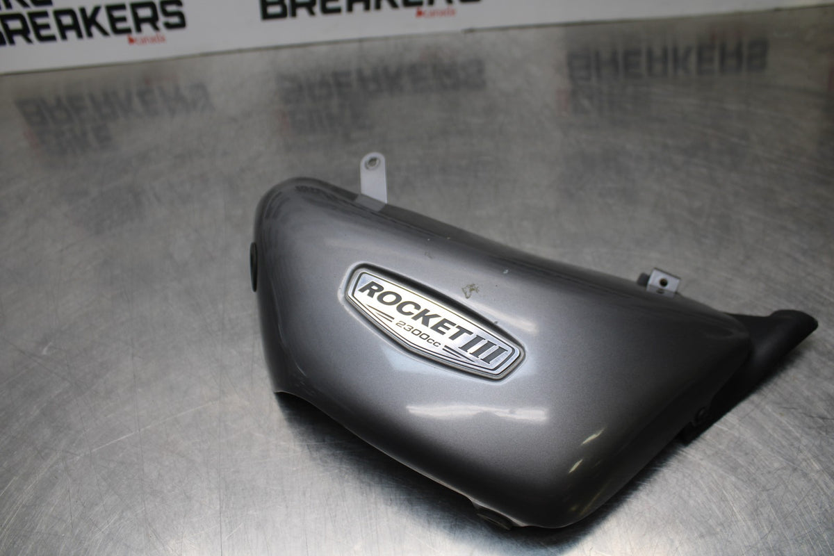 05 TRIUMPH ROCKET III SIDE COVER PANEL COWL FAIRING SET PAIR BB186