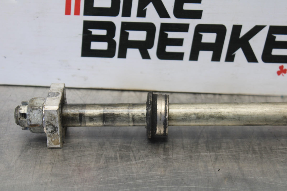 08 KAWASAKI NINJA ZX10R REAR AXLE BACK WHEEL RIM PIVOT BOLT AXEL BB902