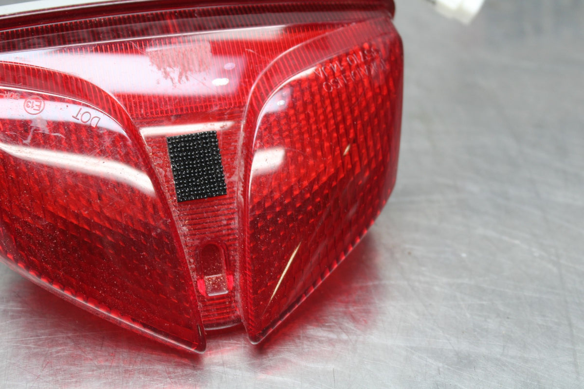 11-25 SUZUKI GSXR 600  REAR TAIL TAILLIGHT BACK BRAKE LIGHT BB830