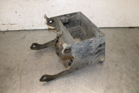 87-03 SUZUKI INTRUDER 1400 VS1400GLP BATTERY TRAY BOX HOLDER BB702