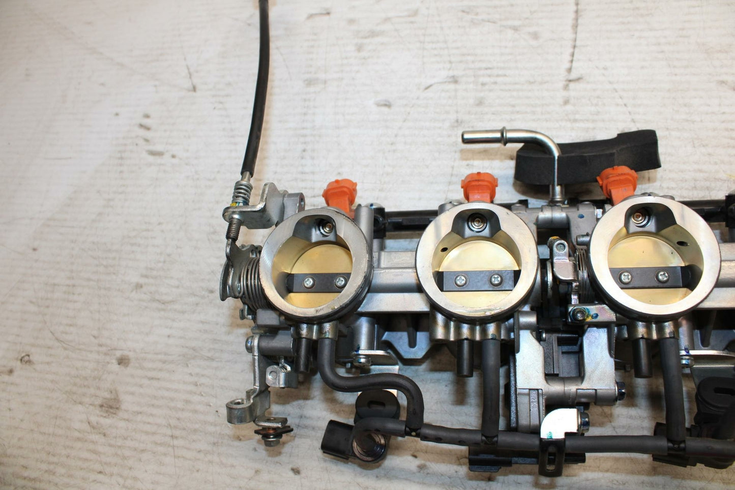 13-18 KAWASAKI NINJA ZX6R MAIN FUEL INJECTORS / THROTTLE BODIES BB304