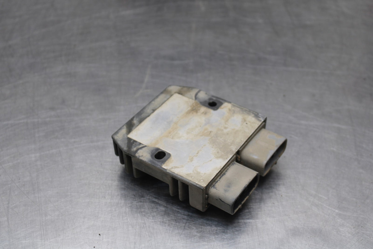 15 TRIUMPH TIGER 800 RECTIFIER VOLTAGE REGULATOR BB873