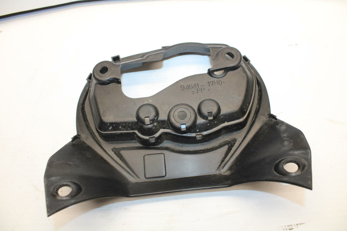 13-16 SUZUKI BANDIT 1250S  CLUSTER GAUGE INSTRUMENT CLUSTER TRIM PANEL BB238