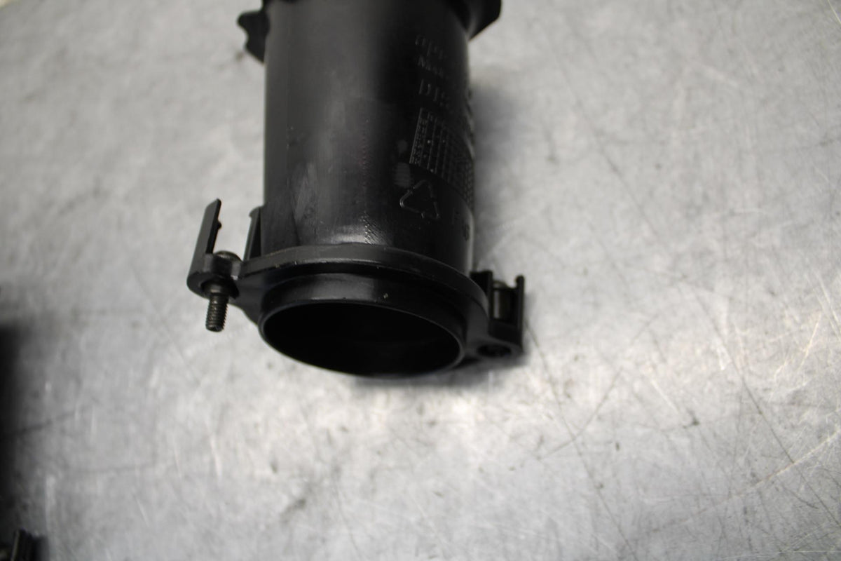 2016 Aprilia Tuono V4 1100 RR ABS AIRBOX INTAKE VELOCITY STACKS BB53