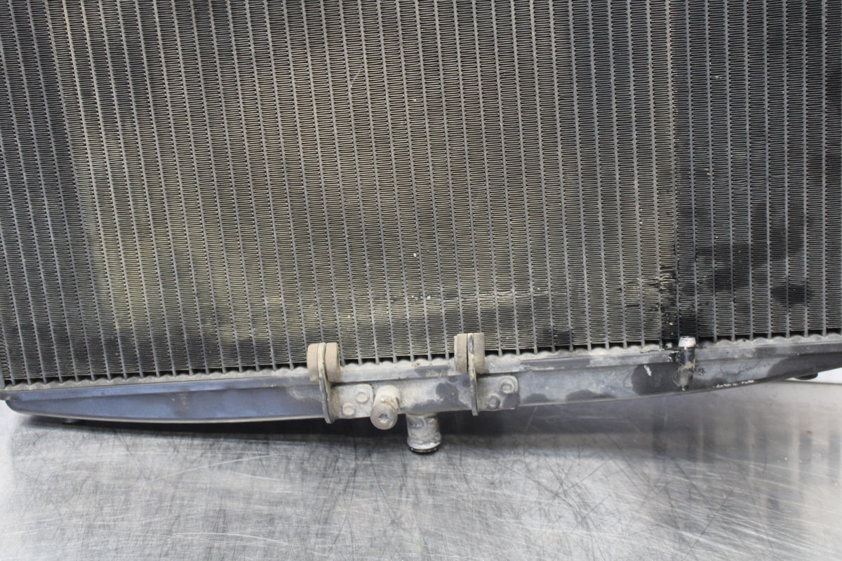05 TRIUMPH ROCKET III ENGINE COOLER COOLING RADIATOR RADIATER BB186