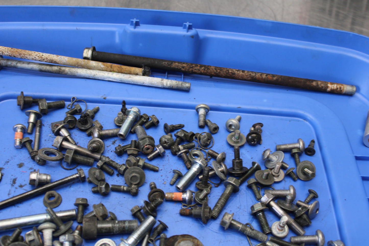 03 SUZUKI SV650S MOUNTING BOLTS HARDWARE MOTOR SCREWS BB167