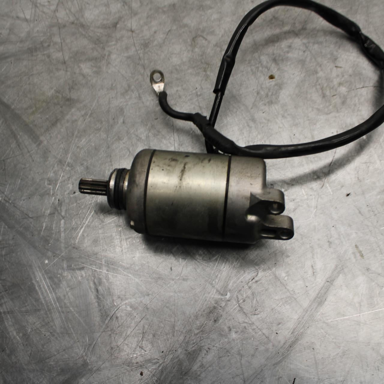 07 YAMAHA YZF R6 ENGINE STARTING STARTER MOTOR -DC 12V 2C0-81890-00-00 BB495
