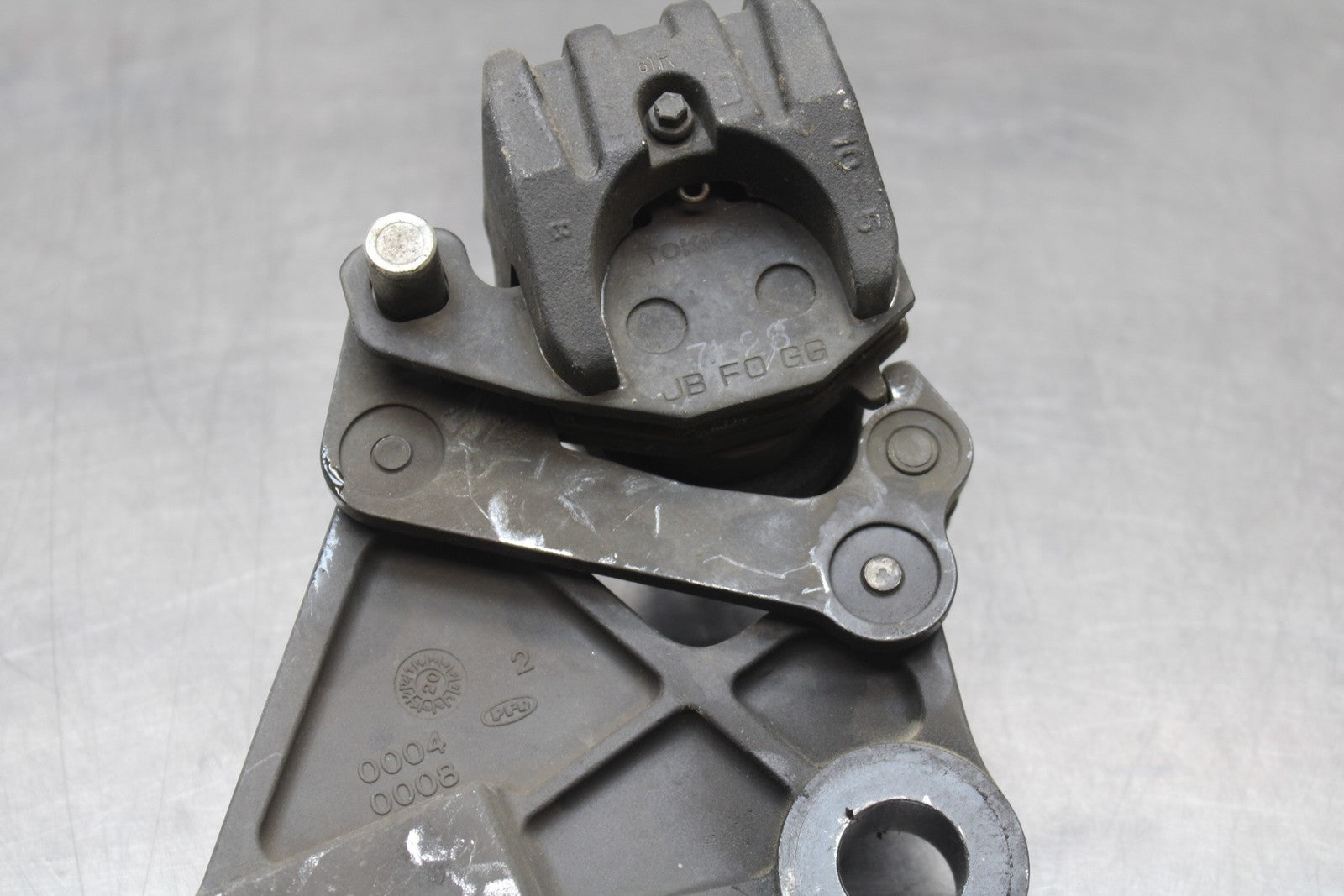 08 KAWASAKI NINJA ZX10R REAR BACK BRAKE CALIPER W MOUNT BRACKET BB201