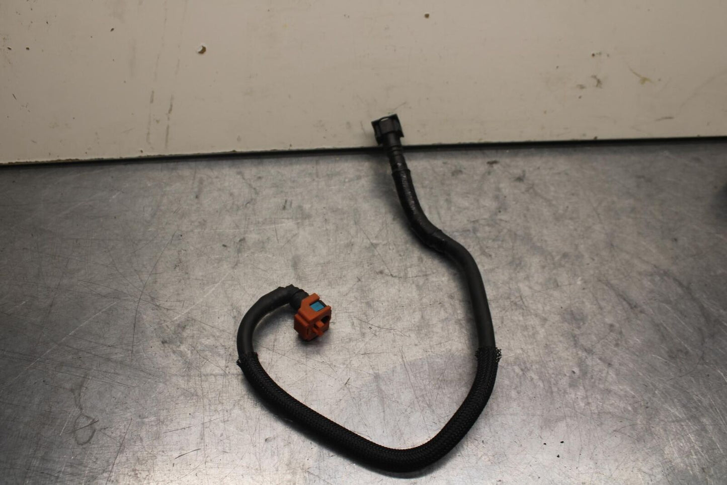 2014 Yamaha FZ09 FUEL HOSE GAS LINE TUBE PIPE BB81