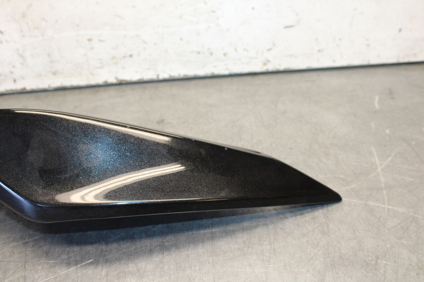 19-22 KAWASAKI Z400 RIGHT REAR BACK TAIL FAIRING COWL SHROUD BB708