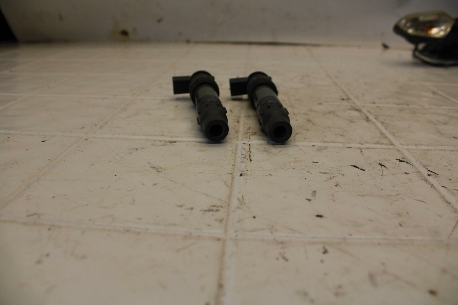 15 KAWASAKI NINJA EX300 ABS IGNITION COILS COIL SPARK PLUG CAPS 21171-0033 BB14